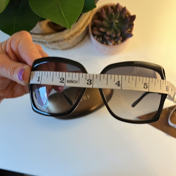 Gucci Black sunglasses - Picture 11 of 12